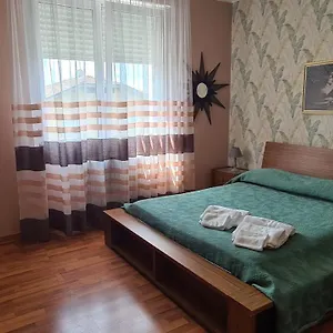 2* Bed & Breakfast Regina